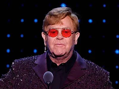 Elton John vence o Emmy de especial de variedades e completa o Egot; entenda