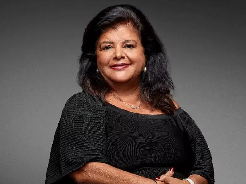 Fortuna de Luiza Trajano despenca e familiares deixam a lista da Forbes
