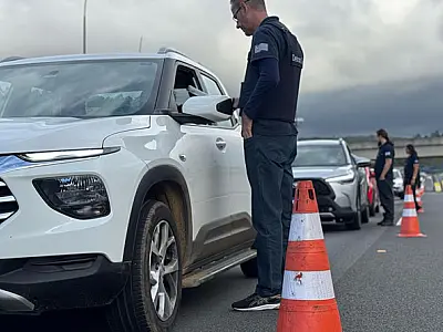 Santos: Detran-SP autua 22 motoristas durante operação contra mistura de álcool e direção