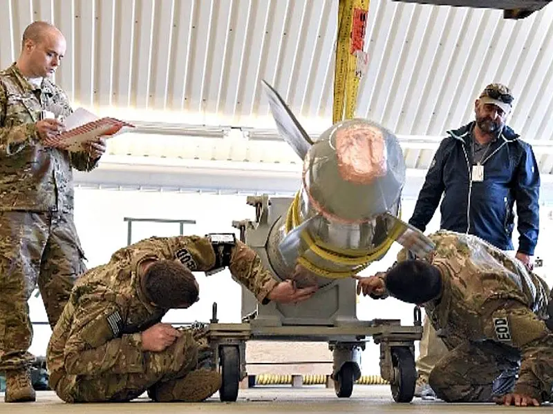 Foto sugere que alguém deixou uma bomba nuclear cair e quebrar