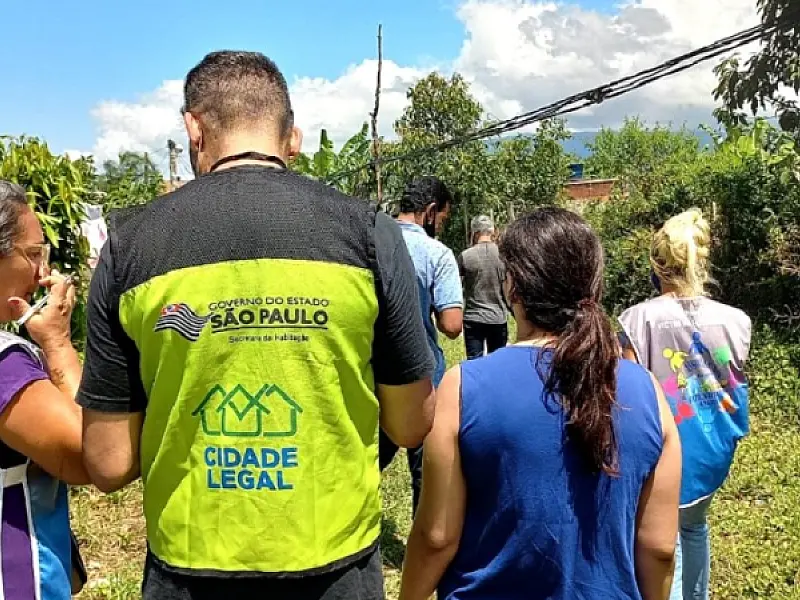 Secretaria de Habitação dá primeiro passo para regularização fundiária da Fazendinha