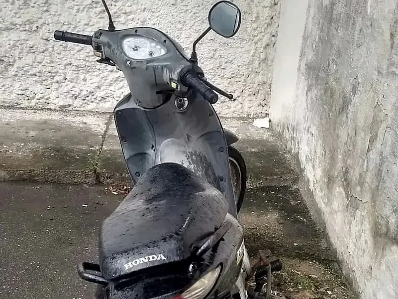 Dois suspeitos são presos na Vila Belmiro após roubo de moto