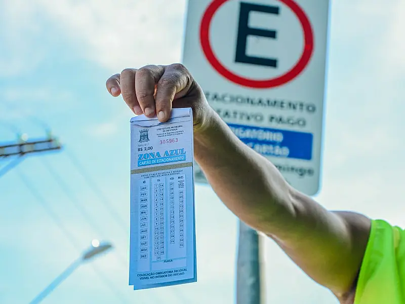 Bertioga implanta estacionamento rotativo durante a temporada de Verão