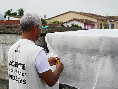 Guarujá é a única cidade da Baixada com serviço de telagem de caixa d´água