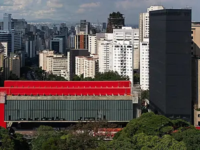 MASP abre novo prédio para o público com cinco exposições