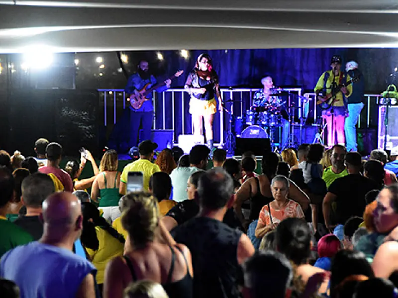 Programação musical é atração do Estação Verão Praia no final de semana