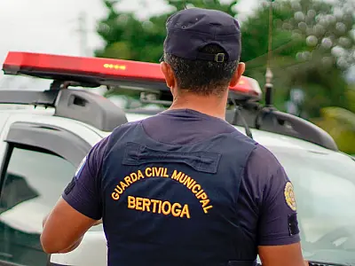 Guarda Civil Municipal de Bertioga recupera celular roubado no Centro da cidade