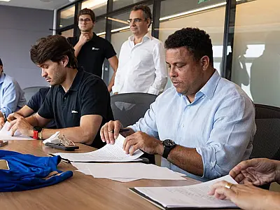 Conselho do Cruzeiro aceita exigências de Ronaldo para concretizar venda da SAF