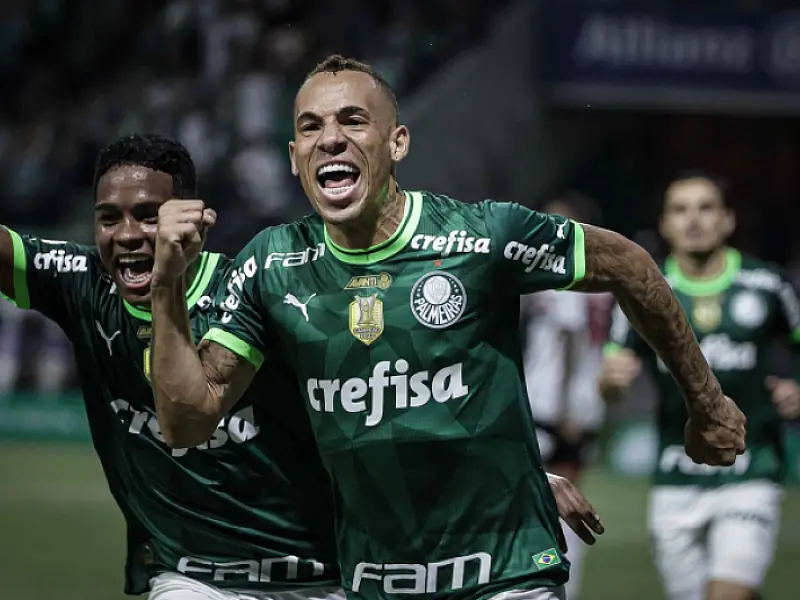 Campeonato Brasileiro: Palmeiras goleia São Paulo por 5 a 0 no Allianz Parque