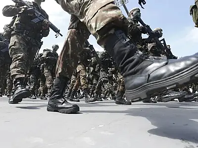 Pesquisadores apontam desgaste na imagem de militares após ações da PF