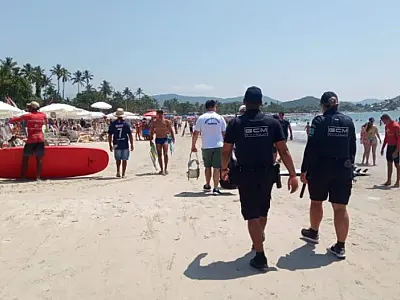 Fiscalização nas praias de Guarujá é intensificada neste feriado