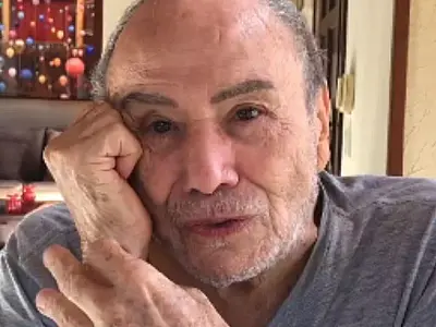 'Estou ótimo', diz Stênio Garcia em vídeo após nova internação