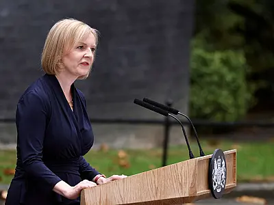 Liz Truss renuncia ao cargo de primeira-ministra no Reino Unido