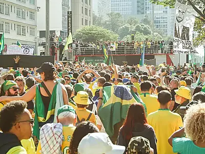 Ato em São Paulo pede anistia a Bolsonaro e exalta Trump