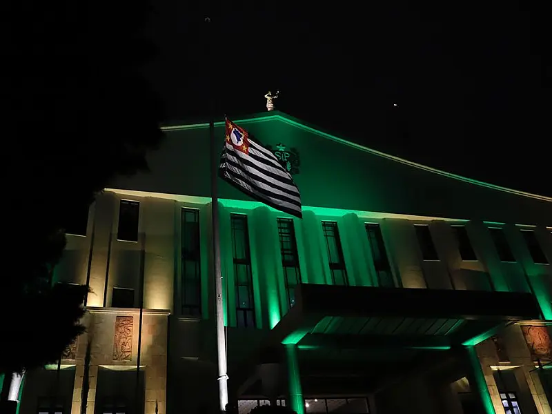 São Paulo traz iluminação especial em homenagem a Pelé