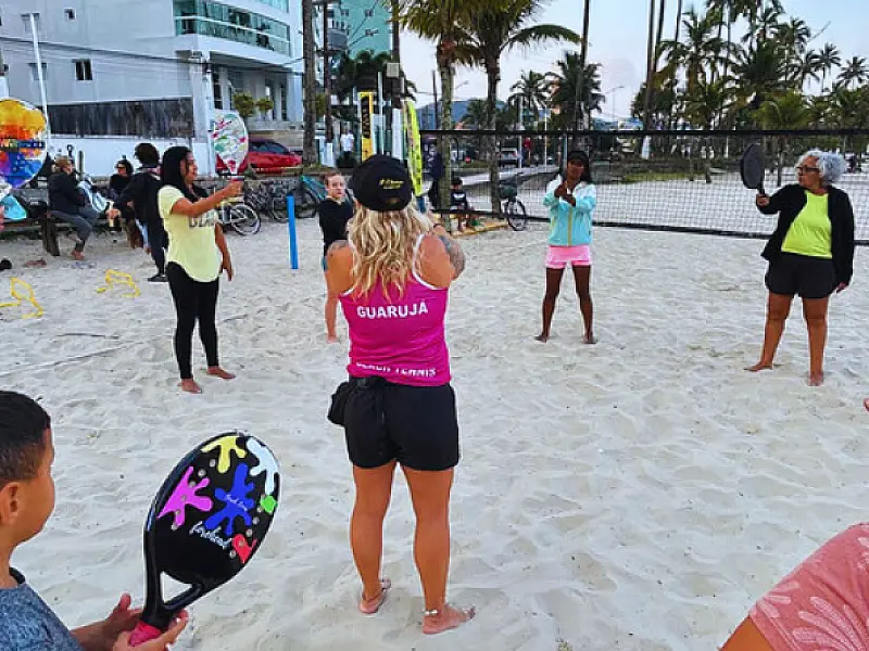 Guarujá terá aulas gratuitas de beach tennis a partir de 23 de agosto