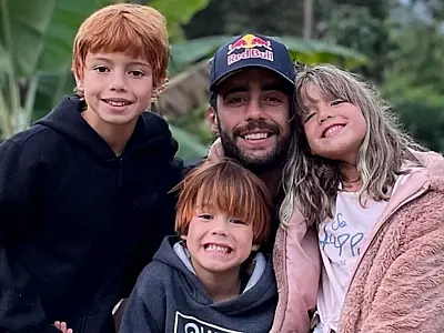 'Vou passar Super Bonder para ficar coladinho', diz Scooby ao reencontrar filhos após BBB