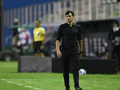 Inter demite técnico Medina após empate em casa na Sul-Americana