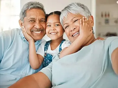 26 de julho, Dia dos Avós: Especialista reforça a importância do papel da família