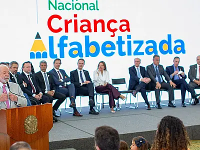 Governo deve investir R$ 3 bilhões para alfabetização na idade certa