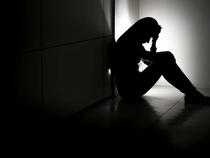 Mulheres, pessoas trans e desempregados têm saúde mental mais abalada