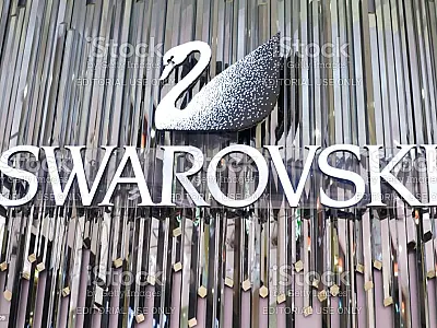 Como a gigante dos cristais Swarovski apela ao mundo pop para contornar crise
