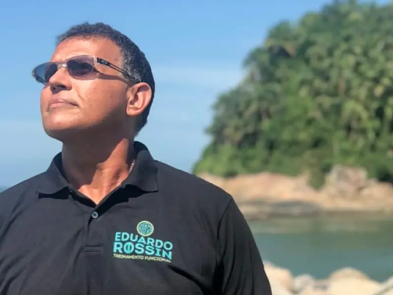 Personal trainer e jornalista Eduardo Rossin comanda programa de esportes pela Rádio ZN
