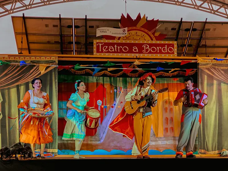 Cultura do Teatro a Bordo é destaque na Lagoa da Saudade em Santos nesta sexta