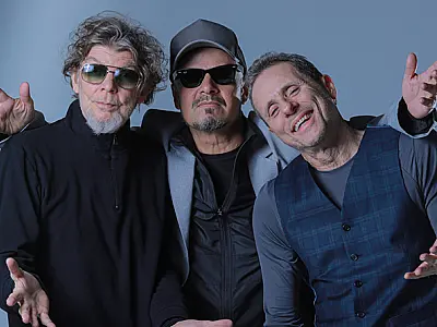 Titãs levam o melhor do rock a Santos