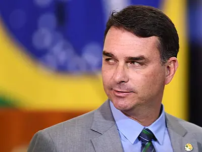 Flávio recebeu R$ 619 mil em dinheiro, diz ex-sócio, e valor não foi declarado à Receita