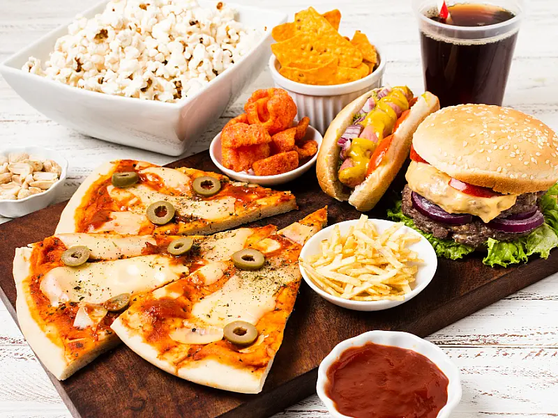 Alimentos ultraprocessados aumentam riscos de casos e mortes por câncer