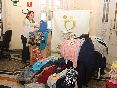 Fundo Social de Solidariedade de Santos recebe 2,8 mil fraldas mais roupas e cobertores
