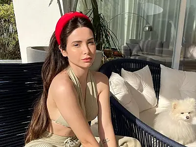 Bruna Gomes, ex de Felipe Neto, é pedida em namoro
