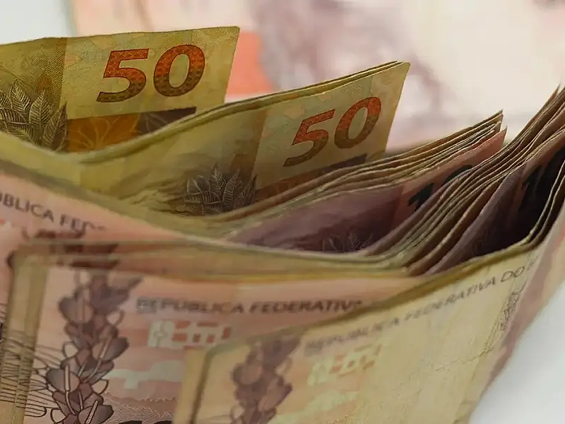 Brasileiros ainda não sacaram R$ 8,5 bilhões de valores a receber
