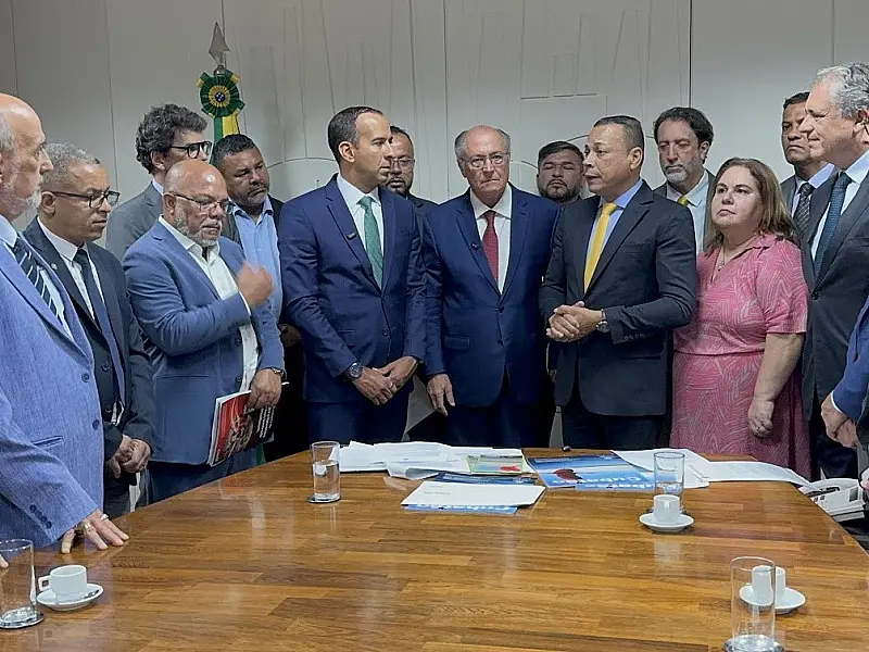 Paulo Alexandre Barbosa garante mais R$ 2 bilhões e inclusão de Cubatão na MP das Indústrias