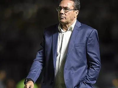 Vanderlei Luxemburgo assina filiação com PSB para disputar às eleições