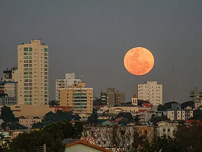Segunda superlua de agosto poderá ser vista nesta quarta (30)
