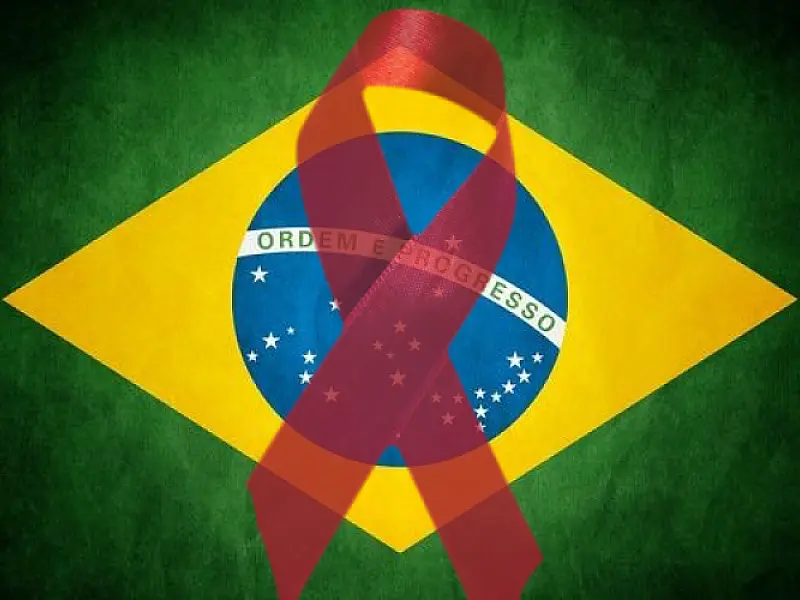 Racismo e pobreza levam a maior risco de infecção por HIV no Brasil
