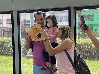 VLT em São Vicente é contemplado com estante de livros do projeto 'Giralivro'