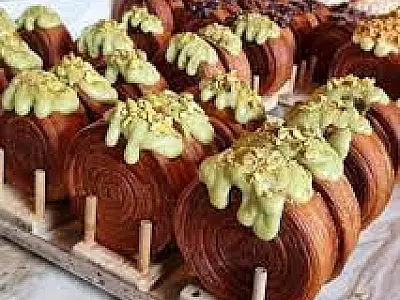 Conheça o supreme, croissant roll de NY que é sucesso no TikTok, e saiba onde comer em SP