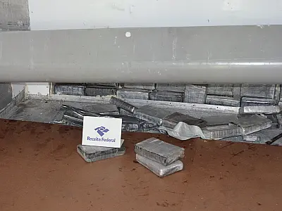 Receita Federal intercepta o embarque de 47 kg de cocaína para a Europa