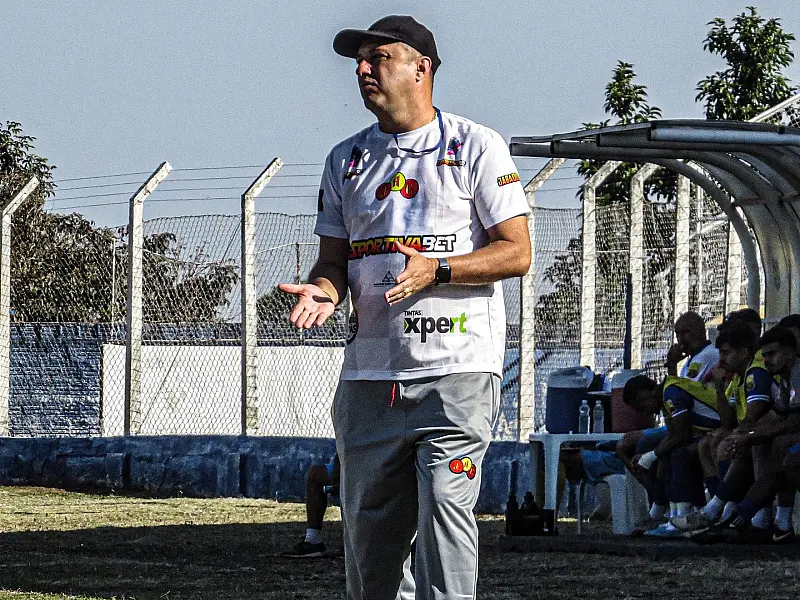 Técnico Adriano Piemonte faz balanço positivo da campanha do Jabaquara