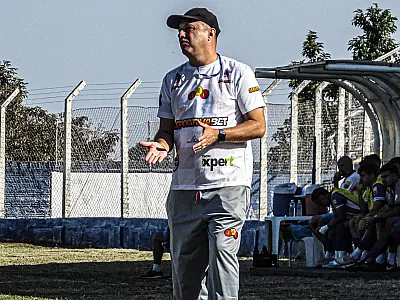 Técnico Adriano Piemonte faz balanço positivo da campanha do Jabaquara
