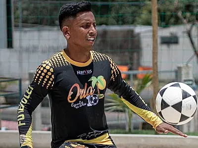Revelado pelo Santos, Breitner participa de torneio de futevôlei no Gonzaga