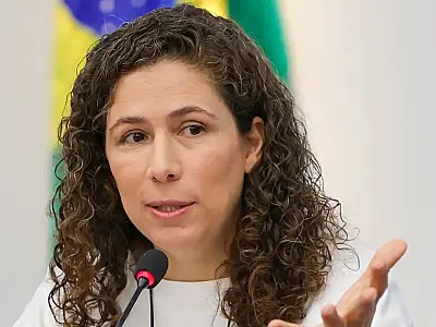 Ministros assinam acordos de cooperação para modernizar estatais