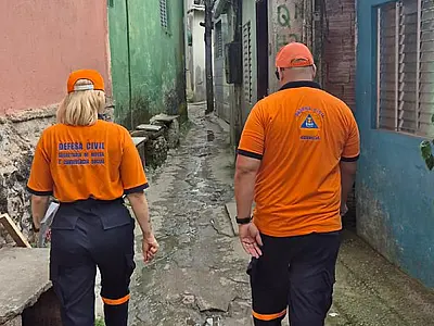 Defesa Civil de Guarujá inicia Plano Preventivo para chuvas de verão neste domingo (1)