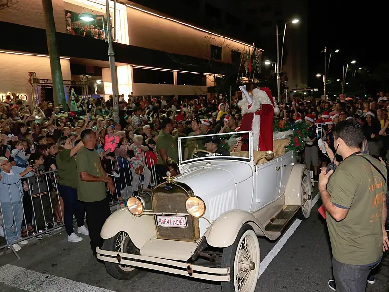 O Shopping Parque Balneário, em Santos,  realizará a 11ª Parada de Natal