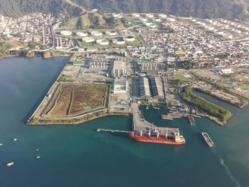Porto de São Sebastião amplia operações e fecha 2025 com alta de 29% na receita