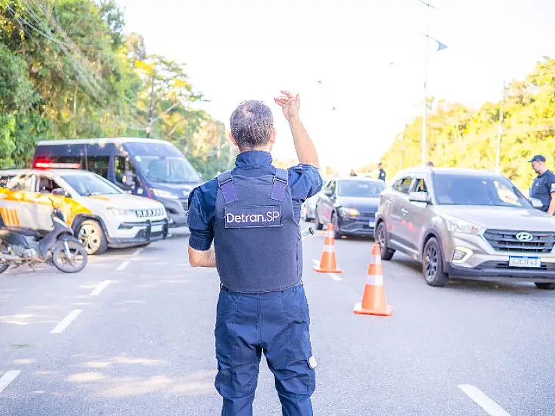 Operações de trânsito reforçam conscientização e prevenção de acidentes em Bertioga