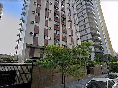 Quadrilha invade apartamento e faz família de refém em Guarujá